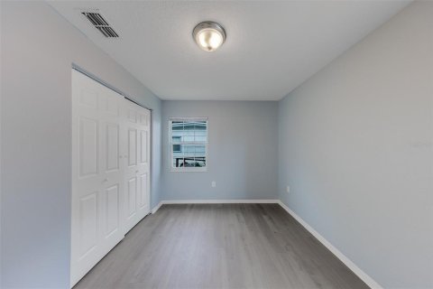 Casa en venta en Clearwater, Florida, 4 dormitorios, 113.43 m2 № 2410416 - foto 25