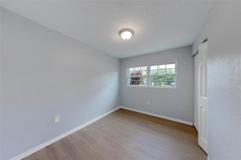 Casa en venta en Clearwater, Florida, 4 dormitorios, 113.43 m2 № 2410416 - foto 19