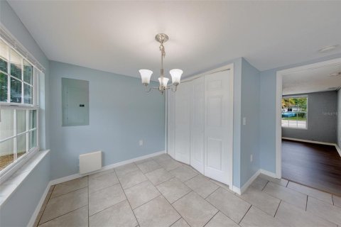Casa en venta en Clearwater, Florida, 4 dormitorios, 113.43 m2 № 2410416 - foto 30