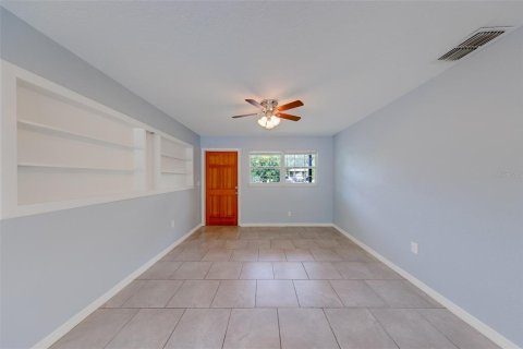 Casa en venta en Clearwater, Florida, 4 dormitorios, 113.43 m2 № 2410416 - foto 4