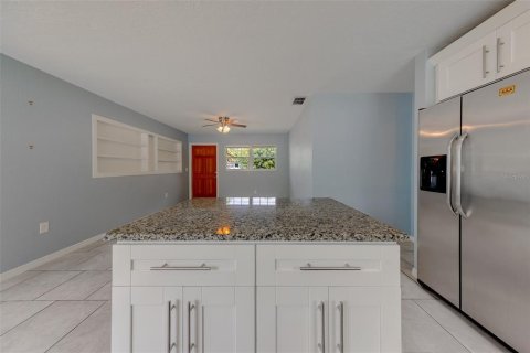 Casa en venta en Clearwater, Florida, 4 dormitorios, 113.43 m2 № 2410416 - foto 10