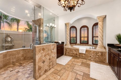 House in Lutz, Florida 5 bedrooms, 436.64 sq.m. № 2204535 - photo 26