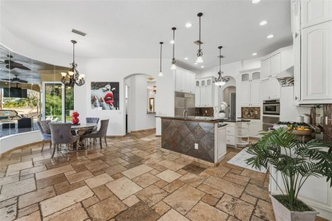 House in Lutz, Florida 5 bedrooms, 436.64 sq.m. № 2204535 - photo 21