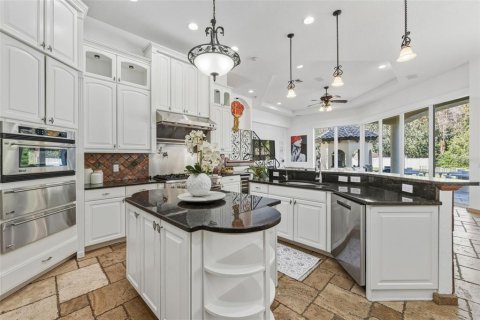 House in Lutz, Florida 5 bedrooms, 436.64 sq.m. № 2204535 - photo 22