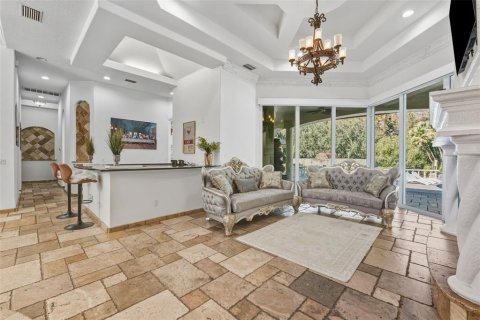 House in Lutz, Florida 5 bedrooms, 436.64 sq.m. № 2204535 - photo 15
