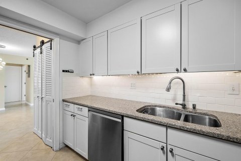 Copropriété à vendre à Highland Beach, Floride: 2 chambres, 97.55 m2 № 2251456 - photo 8