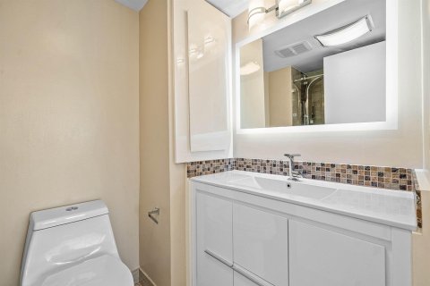 Copropriété à vendre à Highland Beach, Floride: 2 chambres, 97.55 m2 № 2251456 - photo 29