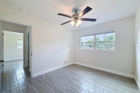 House in Sanford, Florida 4 bedrooms, 151.99 sq.m. № 2121222 - photo 21