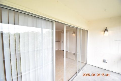 Condominio en alquiler en Tampa, Florida, 1 dormitorio, 63.36 m2 № 1915586 - foto 11