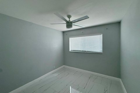Villa ou maison à vendre à Pompano Beach, Floride: 4 chambres, 167.41 m2 № 2175651 - photo 29
