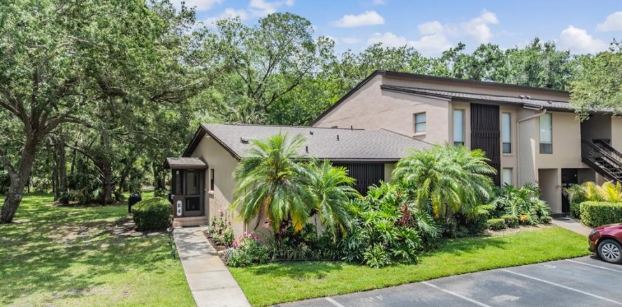 House in Palm Harbor, Florida 2 bedrooms, 99.41 sq.m. № 1760581