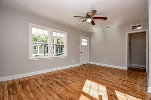 Apartment in Gainesville, Florida 1 bedroom, 65.03 sq.m. № 2112092 - photo 2