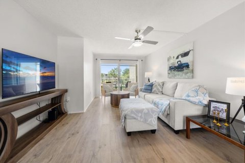 Condominio en venta en Dunedin, Florida, 1 dormitorio, 80.73 m2 № 2103894 - foto 10