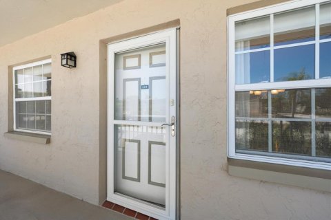 Condominio en venta en Dunedin, Florida, 1 dormitorio, 80.73 m2 № 2103894 - foto 2