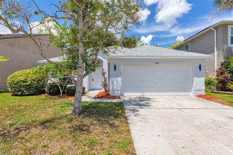 House in Melbourne, Florida 3 bedrooms, 129.97 sq.m. № 1879760 - photo 3