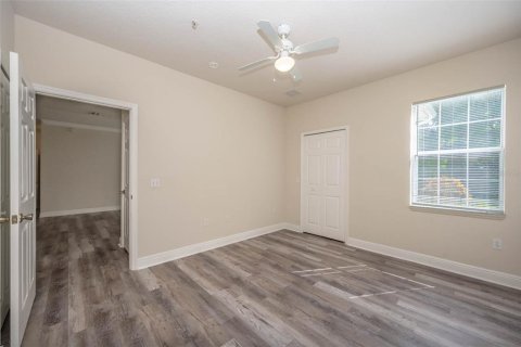Condo in Winter Garden, Florida, 2 bedrooms  № 1919532 - photo 19