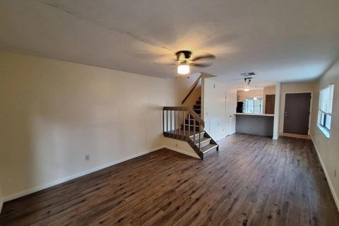 Touwnhouse à louer à Gainesville, Floride: 2 chambres, 94.39 m2 № 2167781 - photo 4