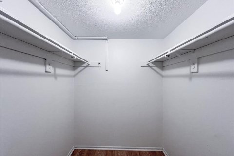 Condo in Bradenton, Florida, 2 bedrooms № 2236838 - photo 12