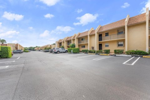 Condo in Delray Beach, Florida, 2 bedrooms № 2086849 - photo 26