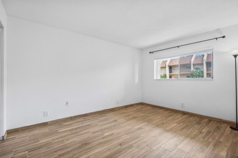 Condo in Delray Beach, Florida, 2 bedrooms № 2086849 - photo 20