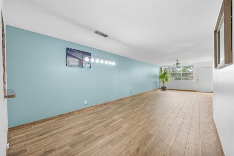 Condo in Delray Beach, Florida, 2 bedrooms № 2086849 - photo 3