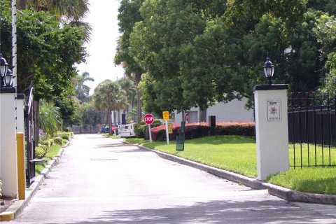 Copropriété à vendre à Orlando, Floride: 3 chambres, 132.48 m2 № 1911996 - photo 2