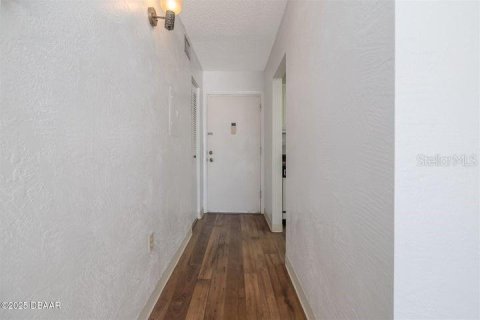 Copropriété à vendre à Daytona Beach, Floride: 2 chambres, 95.69 m2 № 1902238 - photo 4
