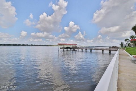 Copropriété à vendre à Daytona Beach, Floride: 2 chambres, 95.69 m2 № 1902238 - photo 23