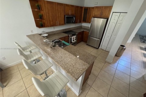 Touwnhouse à vendre à Doral, Floride: 3 chambres, 186.55 m2 № 1956043 - photo 13