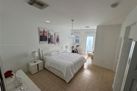 Touwnhouse à vendre à Doral, Floride: 3 chambres, 186.55 m2 № 1956043 - photo 25