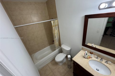 Touwnhouse à vendre à Doral, Floride: 3 chambres, 186.55 m2 № 1956043 - photo 20