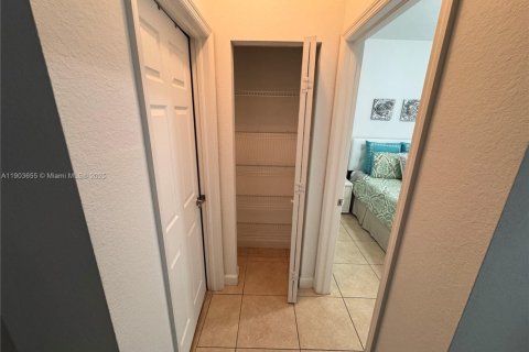 Touwnhouse à vendre à Doral, Floride: 3 chambres, 186.55 m2 № 1956043 - photo 9