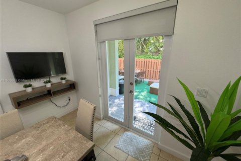 Touwnhouse à vendre à Doral, Floride: 3 chambres, 186.55 m2 № 1956043 - photo 29