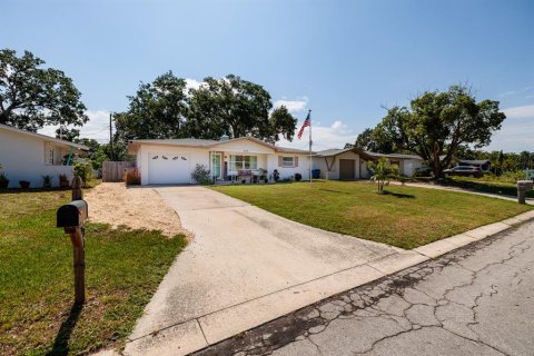 House in Largo, Florida 2 bedrooms, 89.65 sq.m. № 1769765 - photo 11