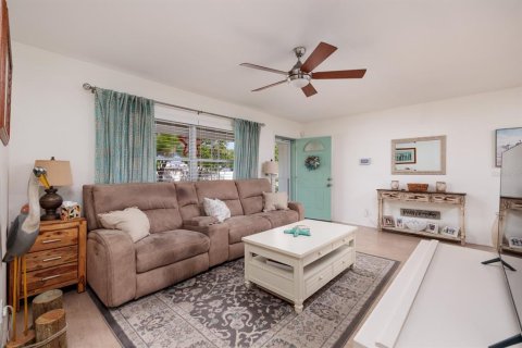 House in Largo, Florida 2 bedrooms, 89.65 sq.m. № 1769765 - photo 7