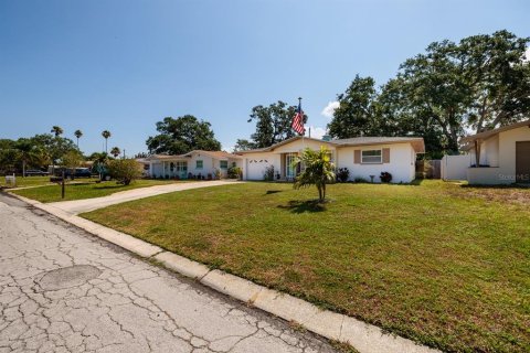 House in Largo, Florida 2 bedrooms, 89.65 sq.m. № 1769765 - photo 29