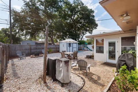 House in Largo, Florida 2 bedrooms, 89.65 sq.m. № 1769765 - photo 30