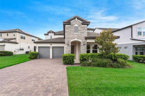 House in Orlando, Florida 5 bedrooms, 345.32 sq.m. № 2222083 - photo 7