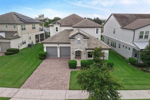 House in Orlando, Florida 5 bedrooms, 345.32 sq.m. № 2222083 - photo 6