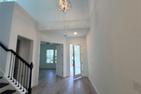 House in Orlando, Florida 5 bedrooms, 345.32 sq.m. № 2222083 - photo 18