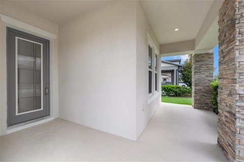 House in Orlando, Florida 5 bedrooms, 345.32 sq.m. № 2222083 - photo 10