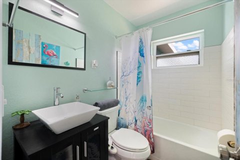 Villa ou maison à vendre à Port Charlotte, Floride: 4 chambres, 164.25 m2 № 2207375 - photo 28