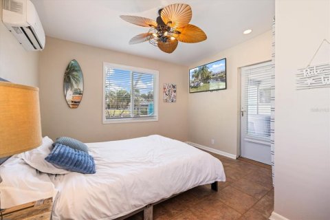 Villa ou maison à vendre à Port Charlotte, Floride: 4 chambres, 164.25 m2 № 2207375 - photo 20
