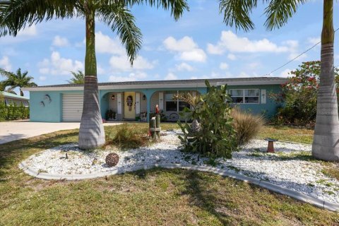 Villa ou maison à vendre à Port Charlotte, Floride: 4 chambres, 164.25 m2 № 2207375 - photo 3