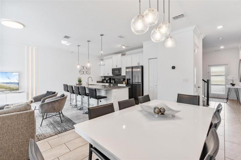 Adosado en venta en Kissimmee, Florida, 4 dormitorios, 177.81 m2 № 1915719 - foto 6