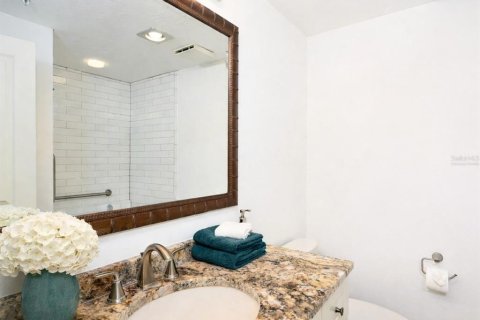 Condominio en venta en Sarasota, Florida, 2 dormitorios, 153.94 m2 № 2097147 - foto 23