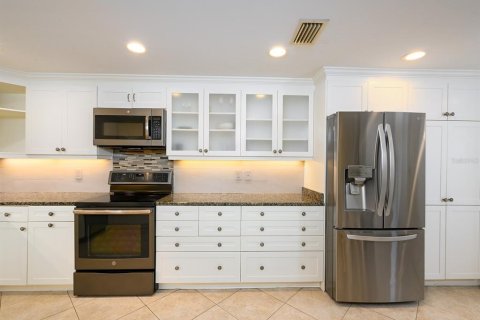Condominio en venta en Sarasota, Florida, 2 dormitorios, 153.94 m2 № 2097147 - foto 16