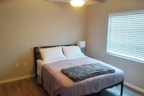 Casa en alquiler en Port Charlotte, Florida, 3 dormitorios, 191.29 m2 № 1853315 - foto 29