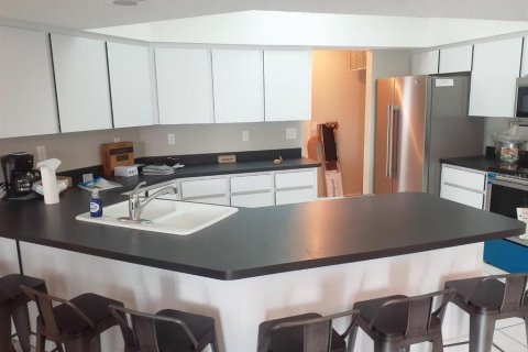 Casa en alquiler en Port Charlotte, Florida, 3 dormitorios, 191.29 m2 № 1853315 - foto 13