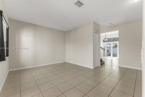 House in Homestead, Florida 4 bedrooms, 221.2 sq.m. № 2002695 - photo 11